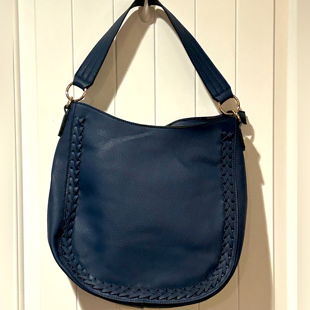 Moda Luxe Hobo / Shoulder bag. New, clean and never used.
